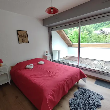 T2 Spacieux Et Lumineux Avec 2 Terrasses Sud Et Est, Proche Centre Village