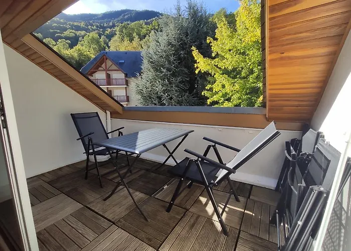 T2 Spacieux Et Lumineux Avec 2 Terrasses Sud Et Est, Proche Centre Village *