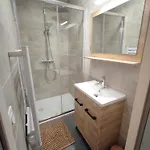 T2 Spacieux Et Lumineux Avec 2 Terrasses Sud Et Est, Proche Centre Village Apartamento *